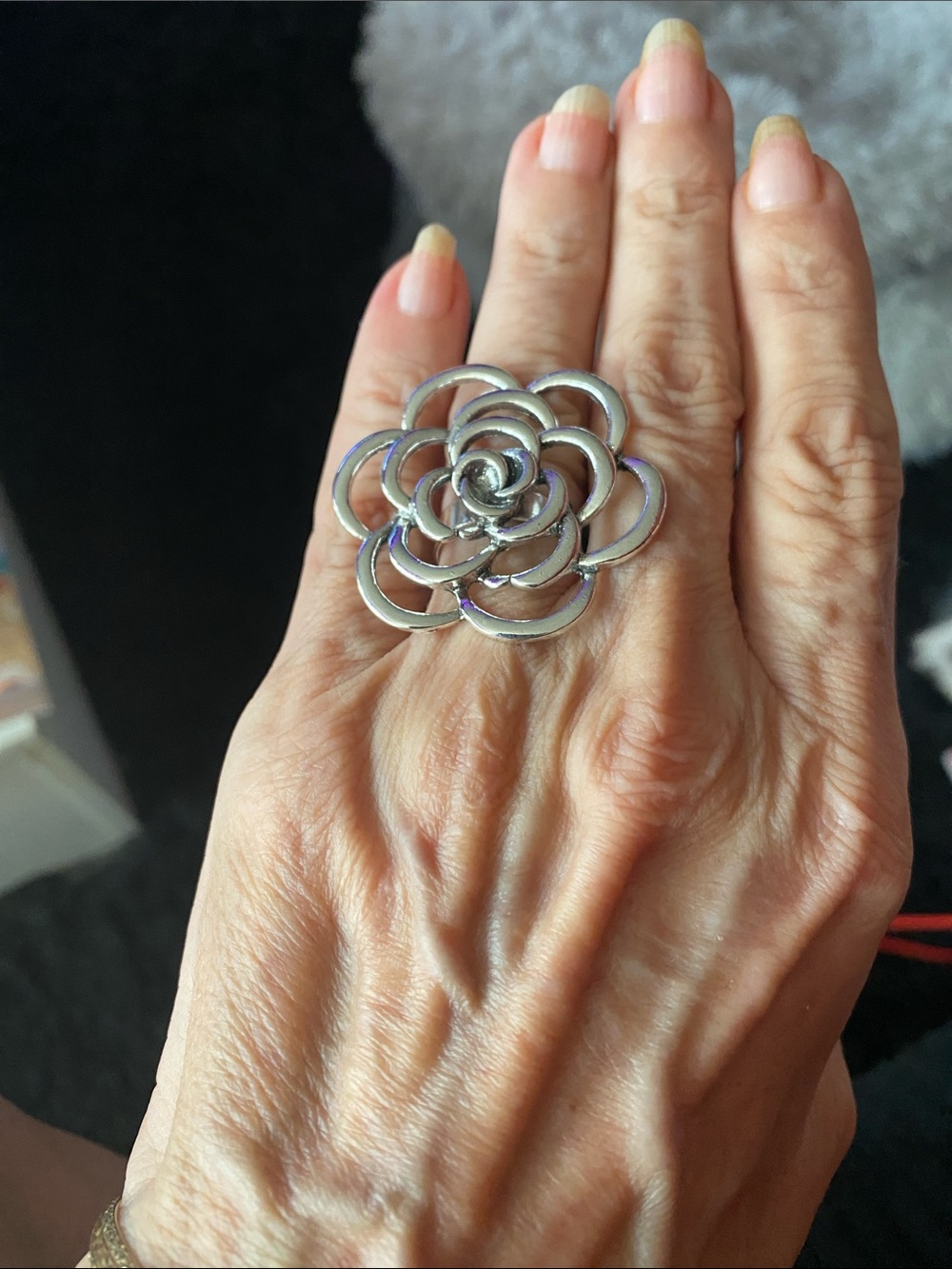 Silver Flower Statement Ring - Elegant Bloom Design